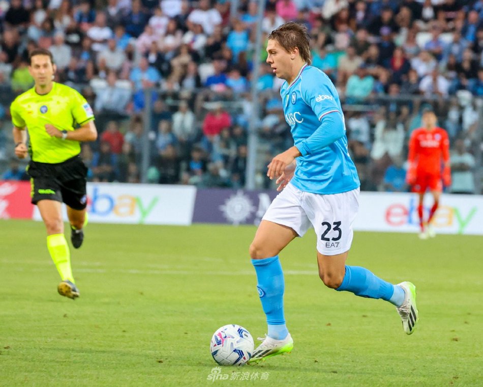 张稀哲继续 张稀哲继续